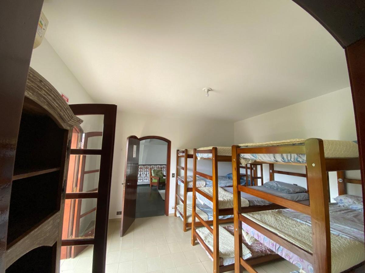 Guest House Namaste Hostel Guarujá Rum bild